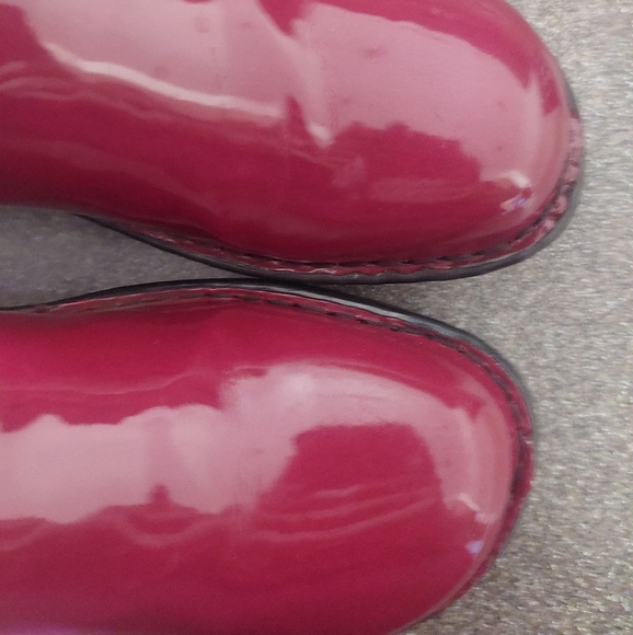 BOC SIZE 10 MED CLOGS - Picture 4 of 10